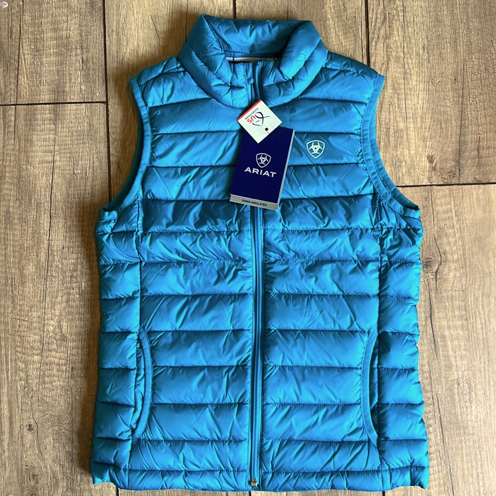 New Ariat Ideal Down Vest, Size M.